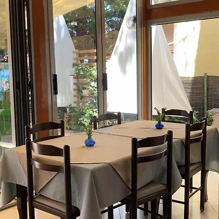 Daniele 2* Durrës