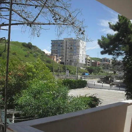 Daniele 2* Durrës